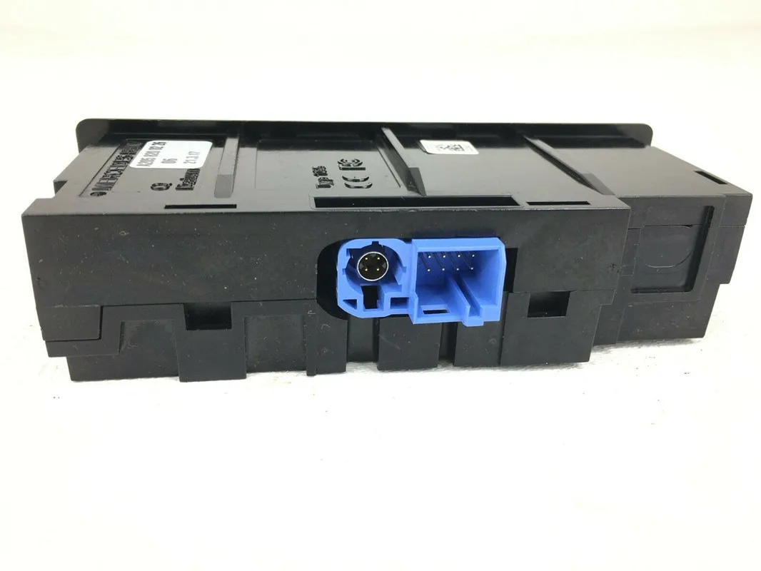 USB Интерфейс USB plug SD card reader за Mercedes W205 W253 W213 C180 C260 GLC200 E180 A2058200226 Изображение 2