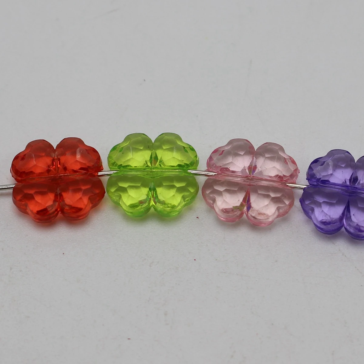 5000 Цветни Прозрачни Акрилни Мъниста-шармов с Четири Листа Детелина 11 мм Изображение 4